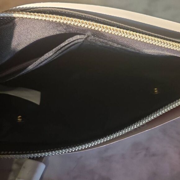 Portable Phone Charger Wallet - Picture 6 of 6